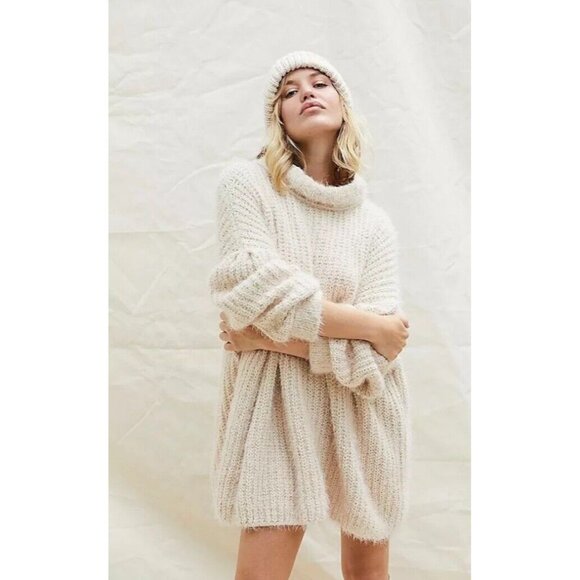 Free People Sweaters - Free People Oasis Oversized Slouchy Tunic Sweater Women’s Ivory New Large NWT